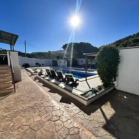 Casa Pinos De Picasso